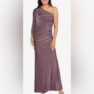 NWOT ADRIANNA PAPELL One Shoulder Metallic Side Draped Mermaid Gown. Size: 14